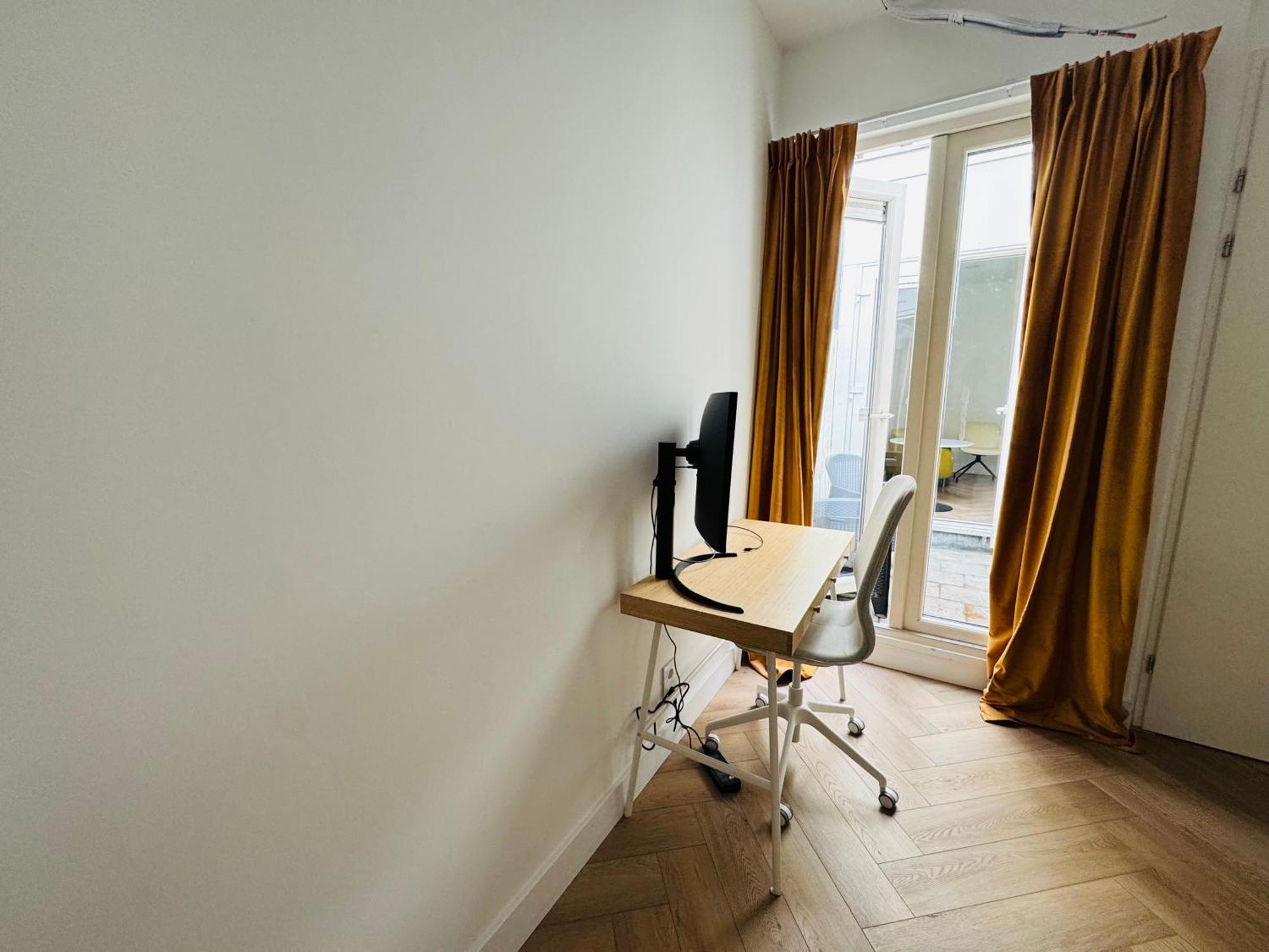 Sunshine Suites Утрехт Екстериор снимка