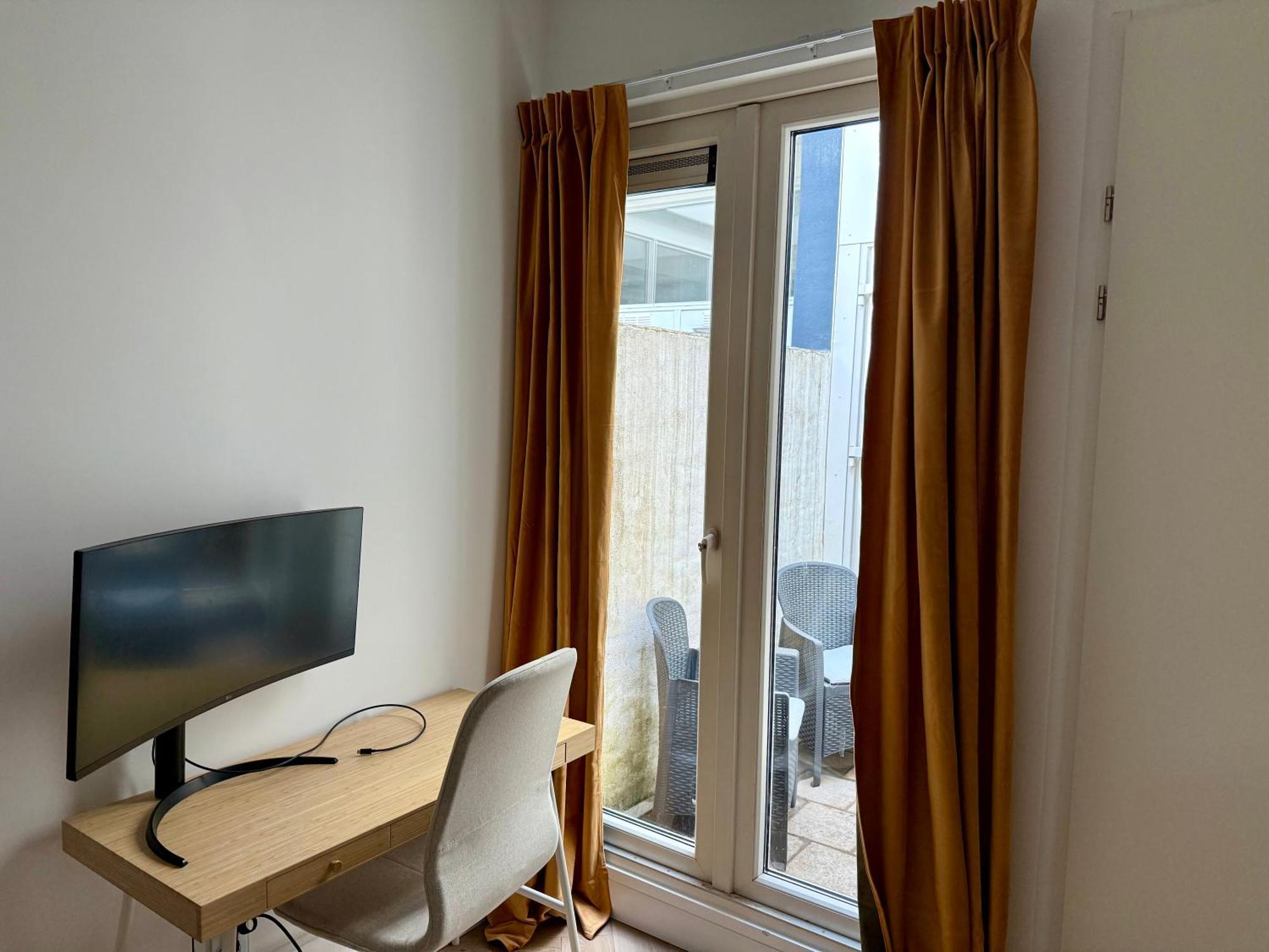 Sunshine Suites Утрехт Екстериор снимка